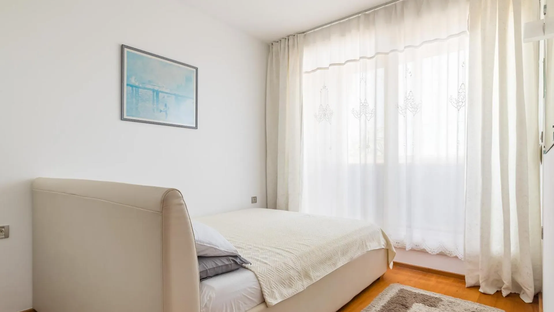 Split-Luxury Apartment Znjan Beach Split